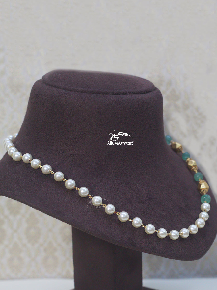 Colourful Neckpiece